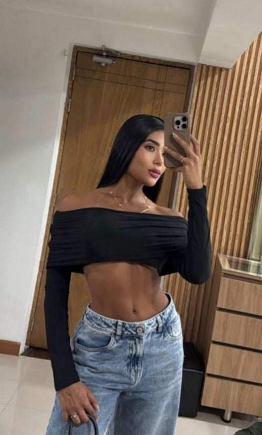 Long sleeve crop top